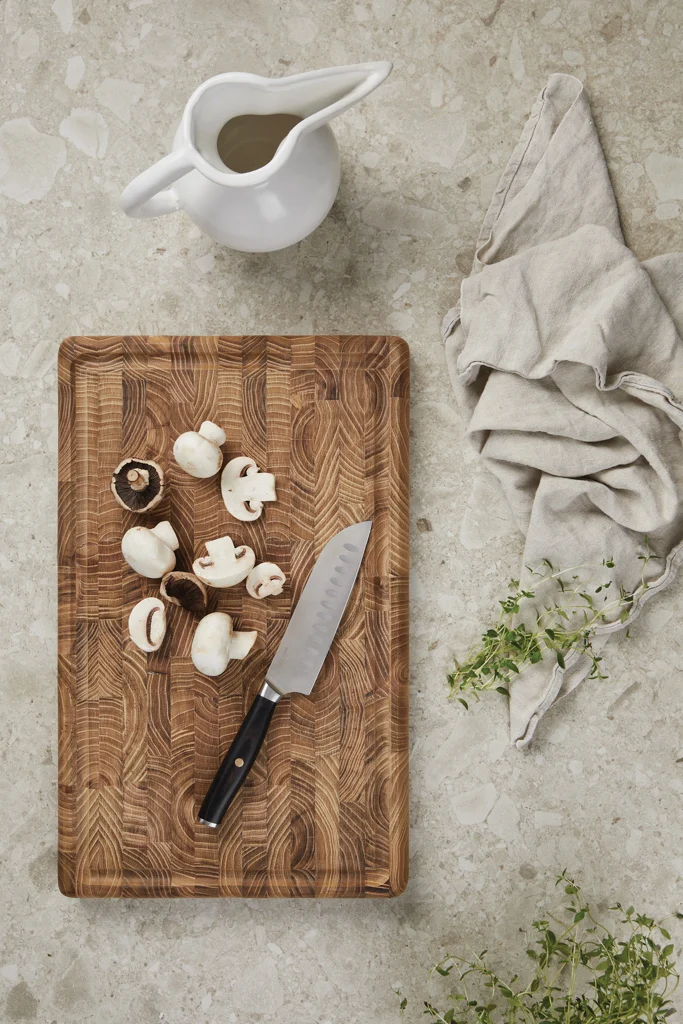 VINGA Tara Santoku-Messer aus Stahl