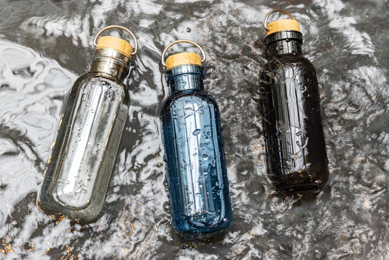 RCS rPET Flasche with Bambusdeckel und Griff