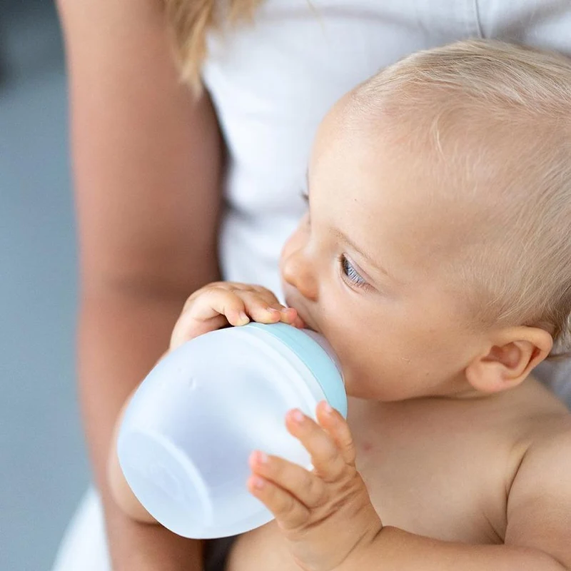 Babyflasche - 240 ml (verschiedene Farben)