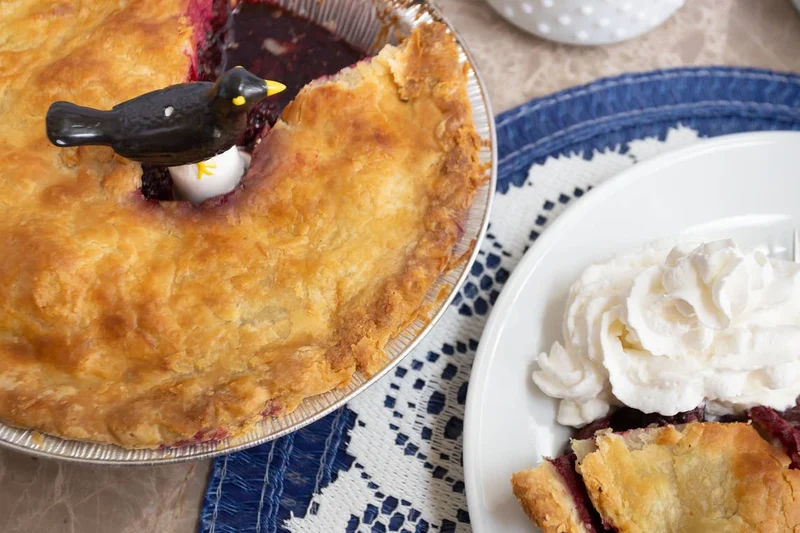 Pie Bird Amsel Kuchenlüfter, Pastetenlüfter Keramik Schwarz/Weiß